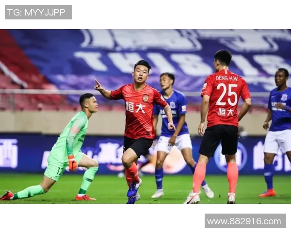 恒大与鹿岛鹿角激战正酣中超赛场再掀波澜球迷期待精彩对决